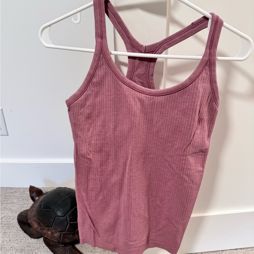 Lululemon ebb to street tank